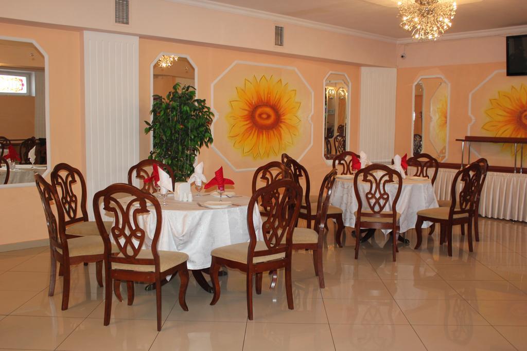 Ust-Kamenogorsk Hotel Luaran gambar