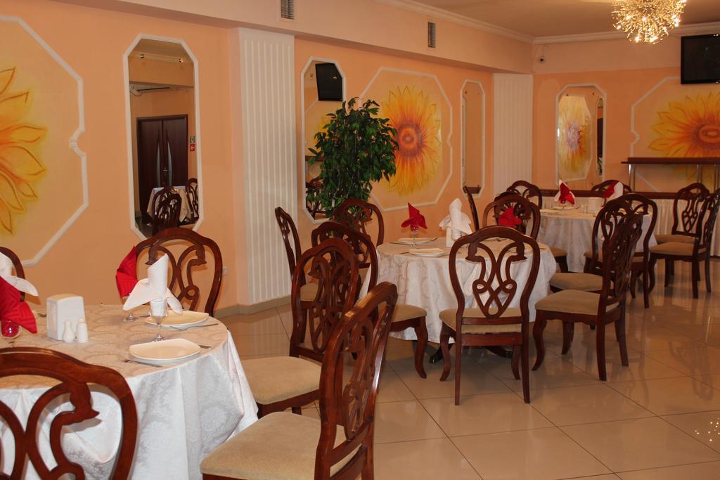Ust-Kamenogorsk Hotel Luaran gambar