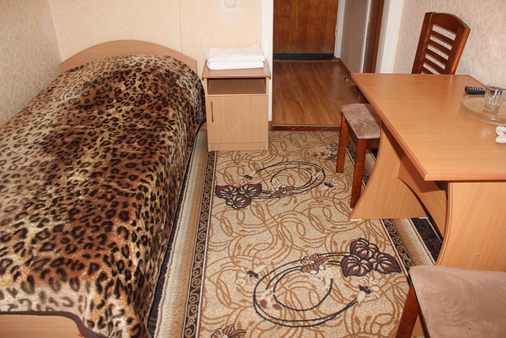 Ust-Kamenogorsk Hotel Luaran gambar