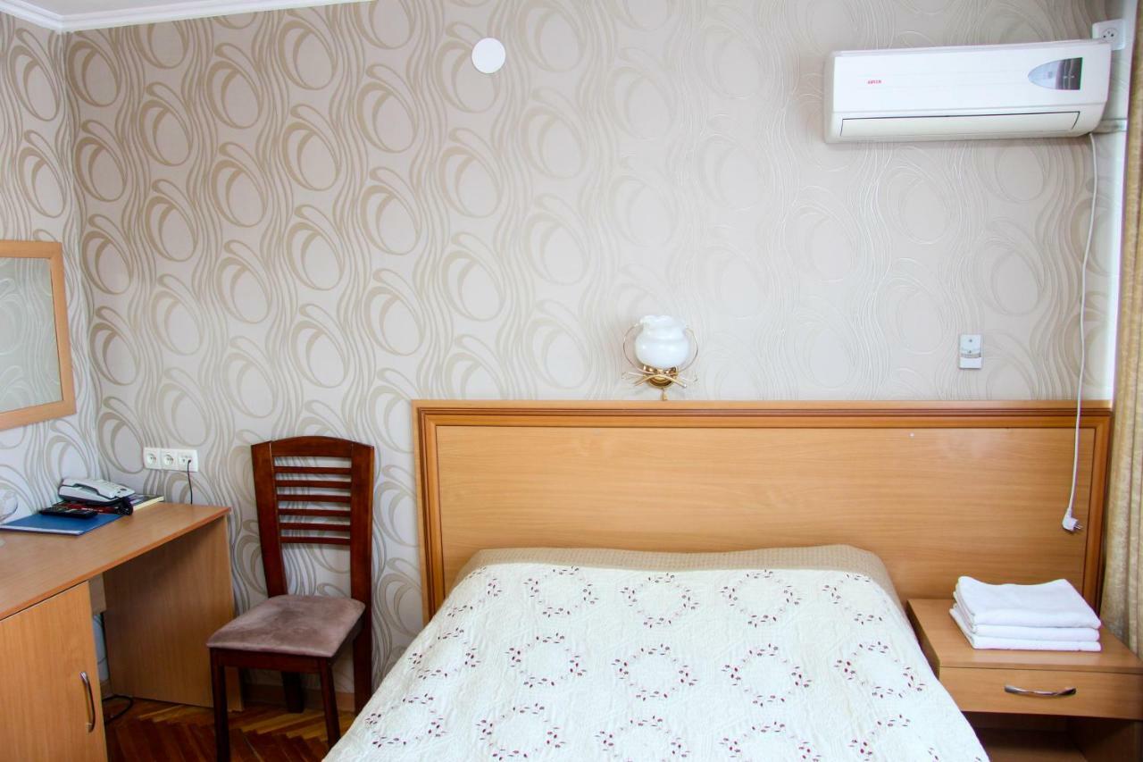 Ust-Kamenogorsk Hotel Luaran gambar